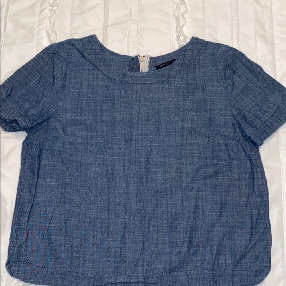 Gently used Chambray Cropped Top!